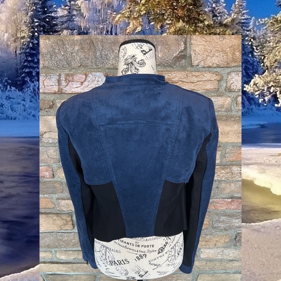 BCBGMAXAZARIA Jacket - Picture 3 of 13